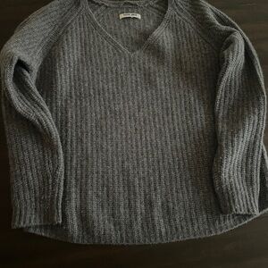 MAX &MOI Paris cashmere Gray V-Neck Sweater